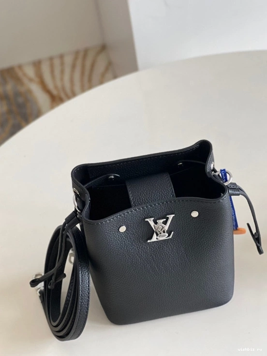WIS LOCKME VUITTON NANO LOUIS BUCKET 1103